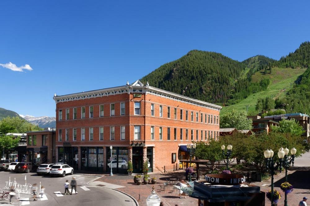 Independence Square 300, Nice Hotel Room With Great Views, Location & Rooftop Hot Tub! Aspen Exterior photo